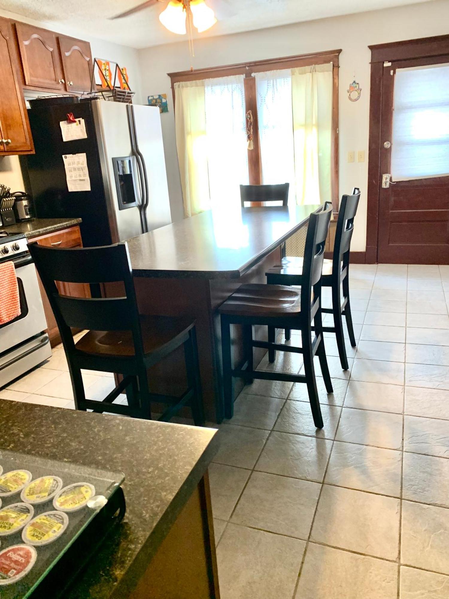 Apartment Cozy First Floor Chicopee